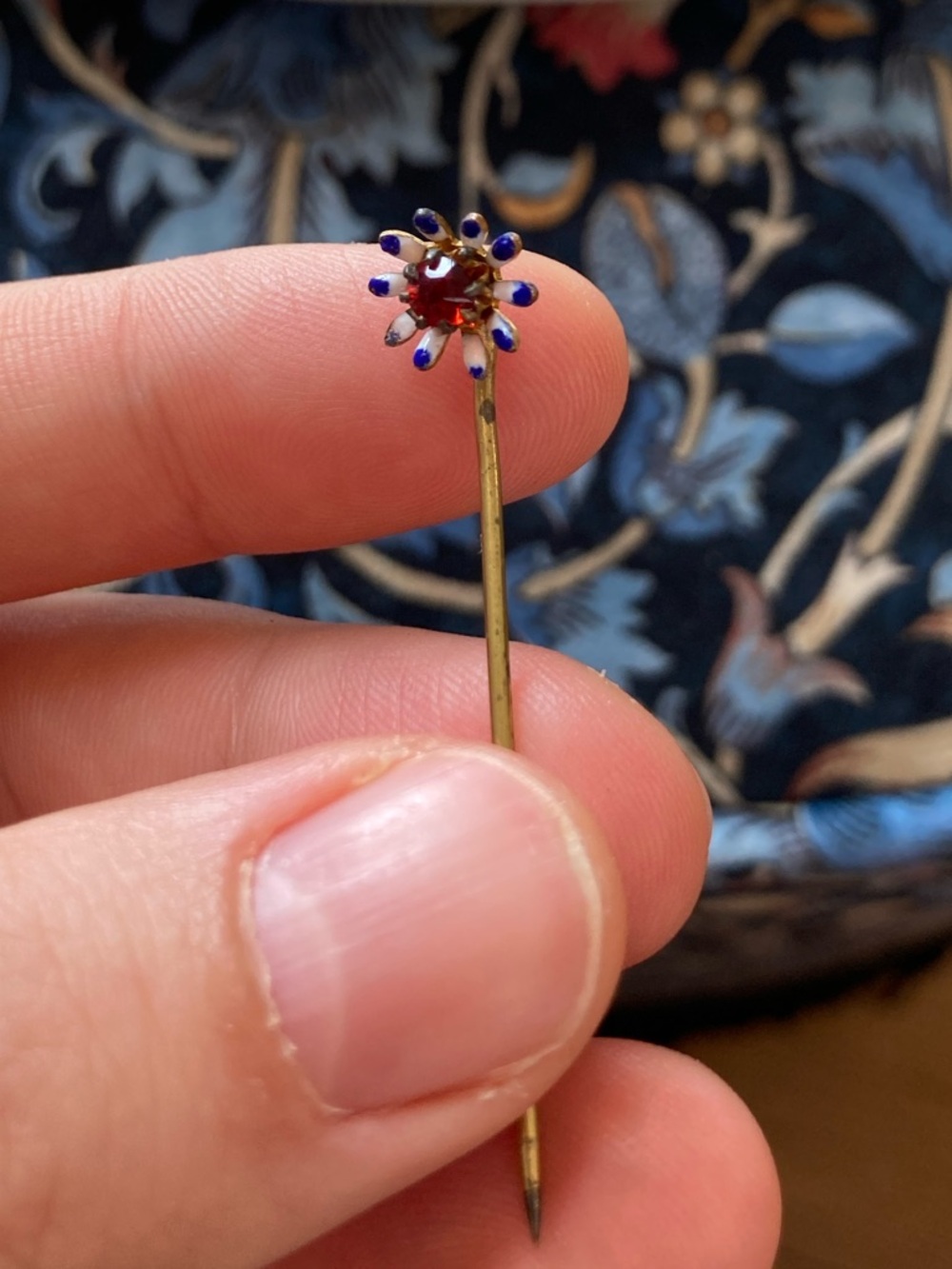 Antique Victorian Enamel & Paste Stone Flower Cravat Pin/Stick Pin